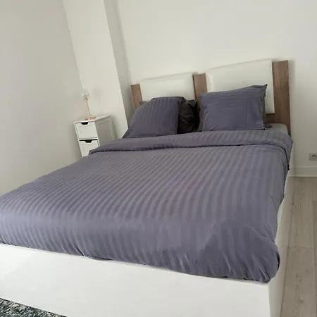 Apartment Stet Teodora Pavillons-sous-Bois